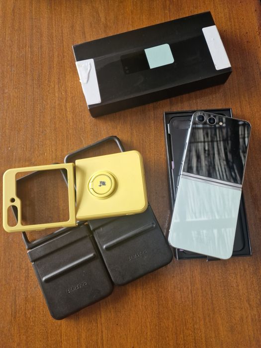 Samsung galaxy Z Flip 5 8/512
