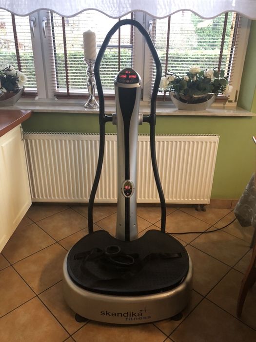 Platforma wibracyjna Skandika Studio Plate 700