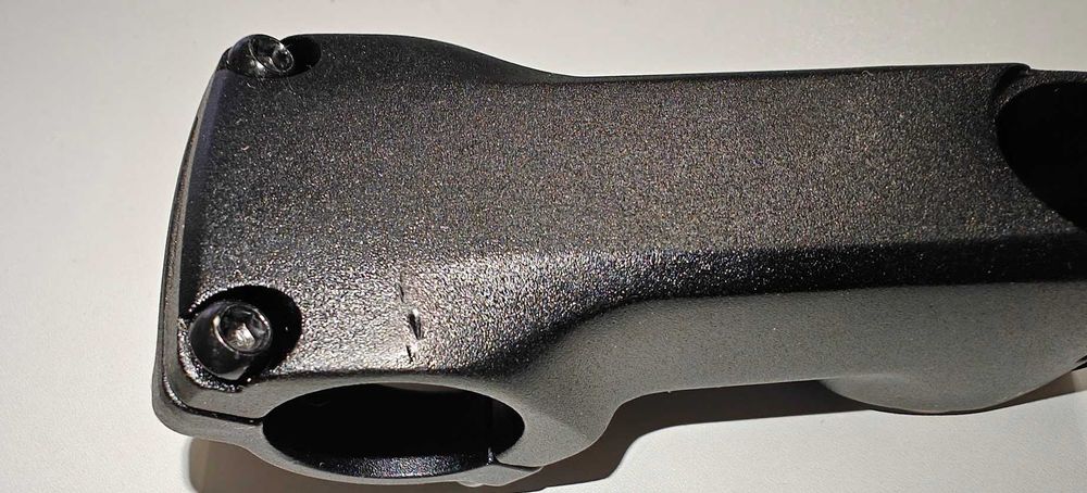 Mostek ROSE Square 90 mm – Wewnętrzne Prowadzenie Linek | Nowy