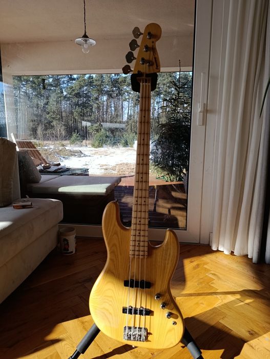Fernandez Jazz Bass Japan! Limited Edition, custom body