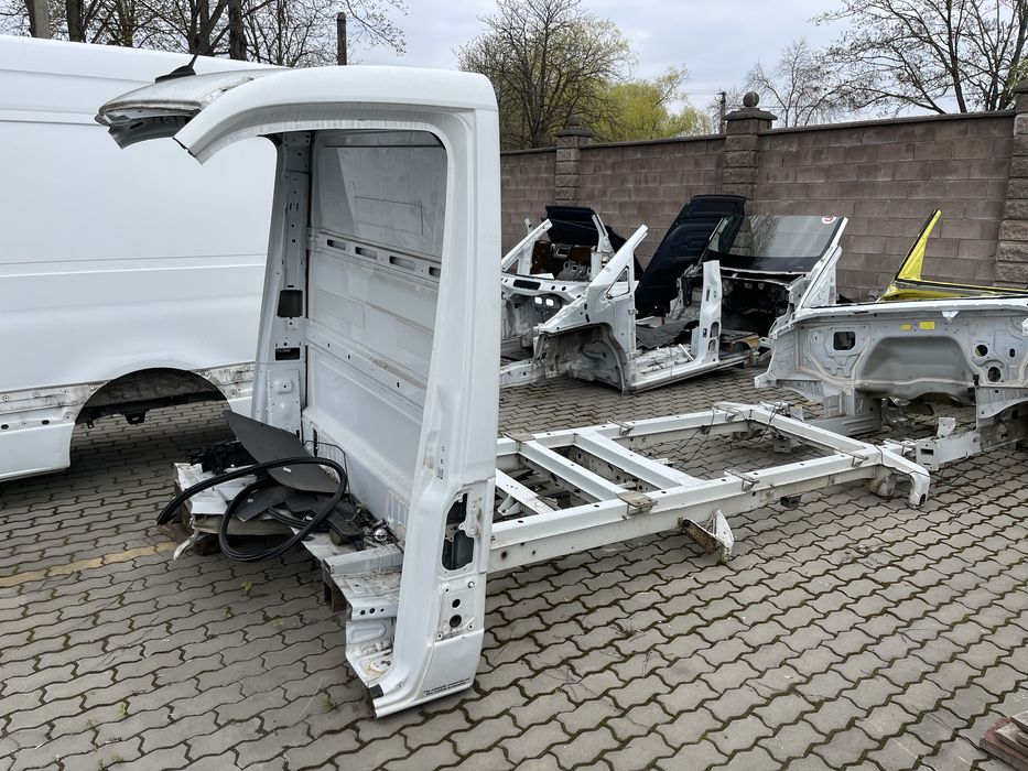 Задня стінка дах та рама Mercedes Sprinter W907