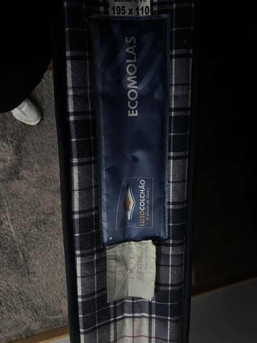 Colchao 1,95 x 1,10 praticamente novo