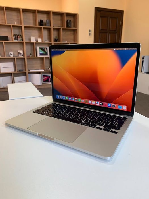 Ноутбук APPLE MACBOOK PRO 13″ 2020 Silver M1 16 RAM / 256 SSD
