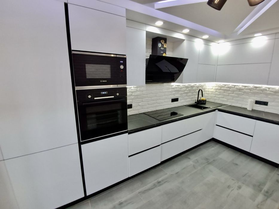 Продається 3-кімнатна 2-рівнева квартира в новобудові. Чортків