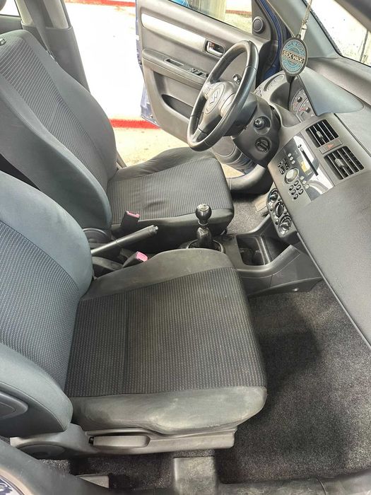 Carro SUZUKI 2009 Swift