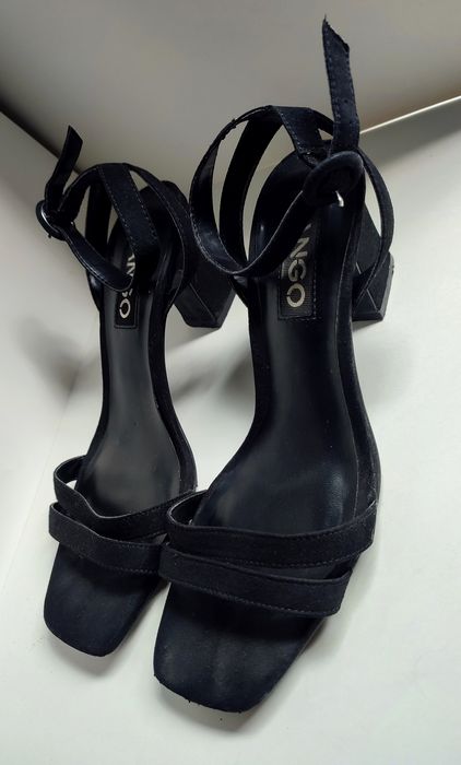 Черные босоножки Mango 38 р.