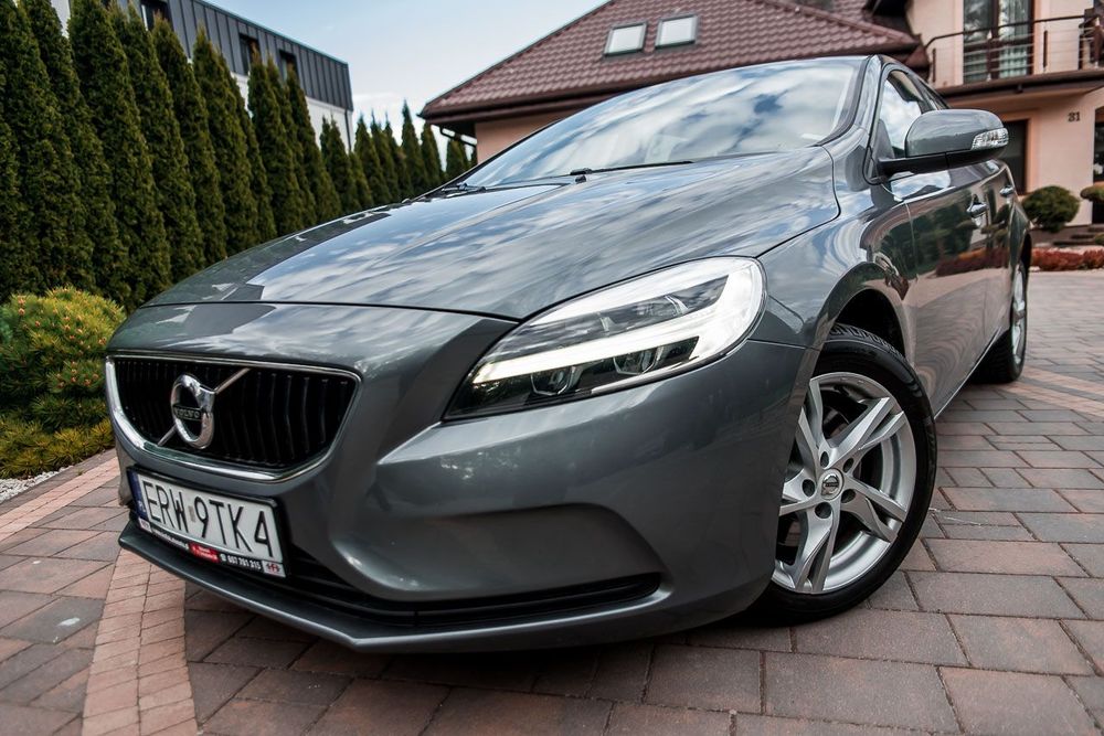 Volvo V40 2.0 T2 122KM*Kinetic*Navi*Kamera*Pełen Serwis ASO*GWARANCJA