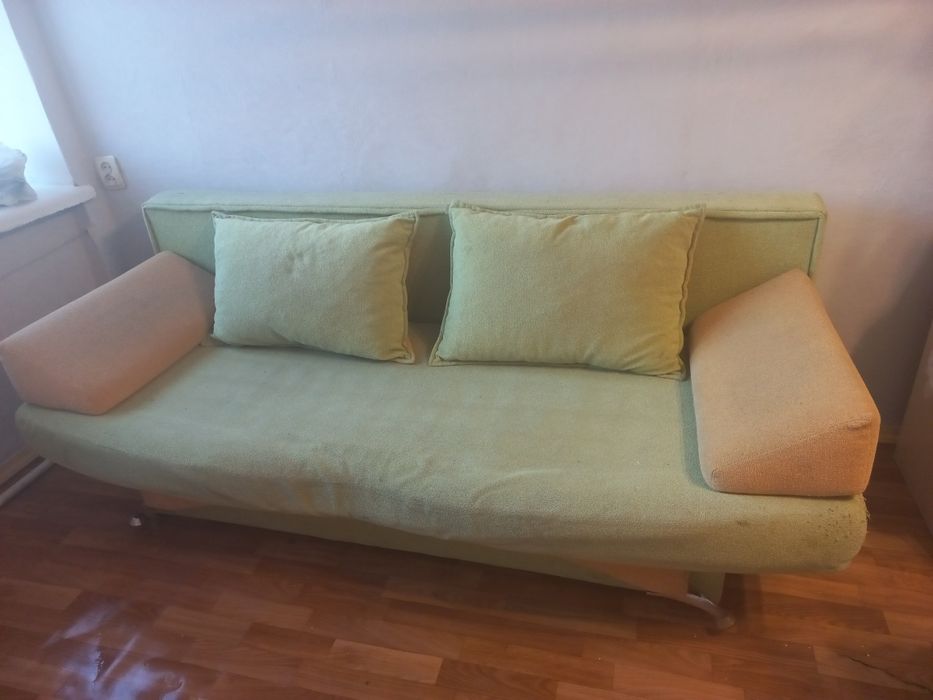 Диван розкладний, б/в 2000