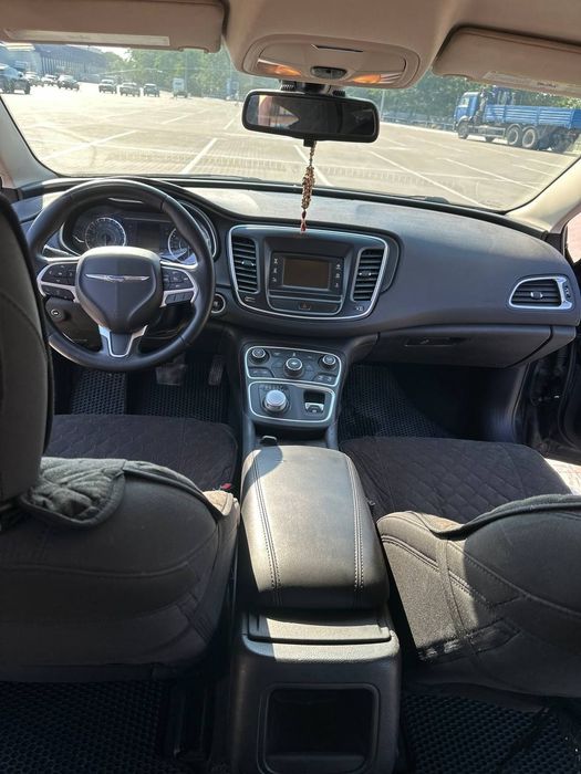 Chrysler 200 2015 VIN 1C3CCCAB5FN734610 фото оголошення 7 з 23