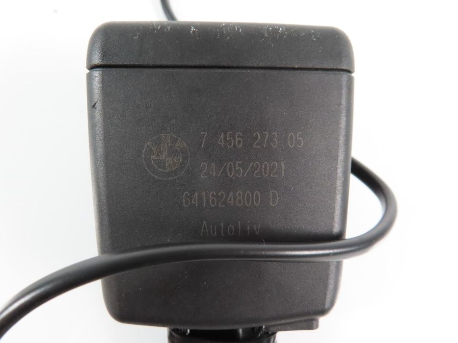 Encaixe Do Cinto Bmw 1 Ref: 72117456273