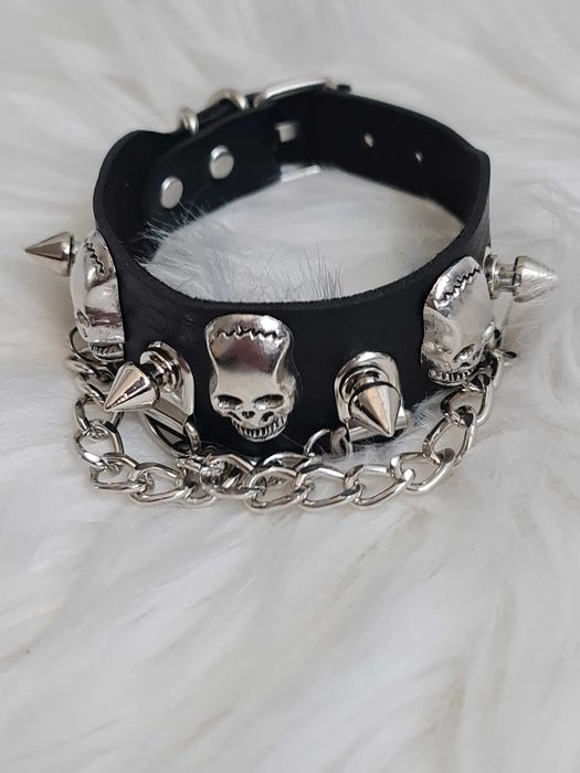 Bransoleta pieszczocha w czachy