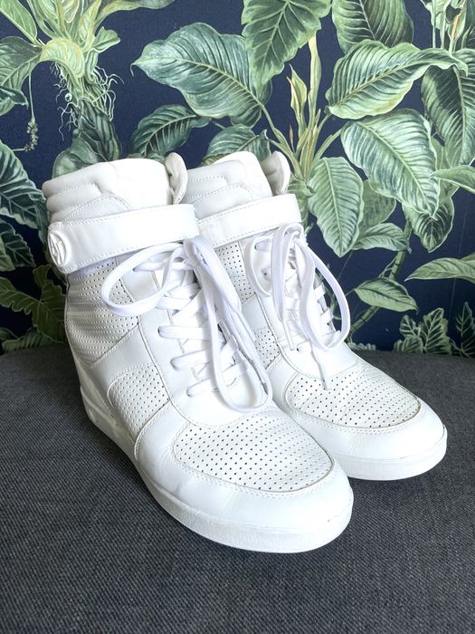 Sneakersy na koturnie Armani Jeans