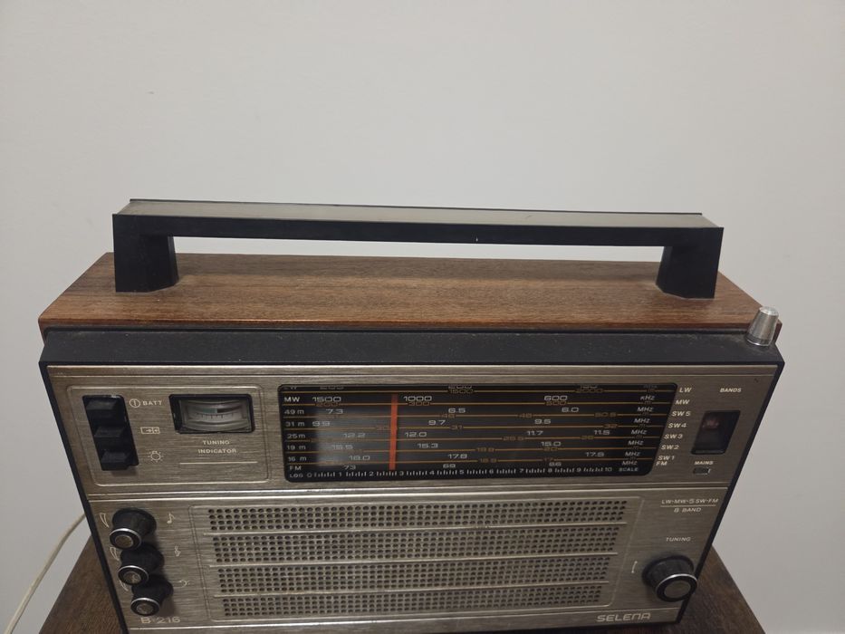 Stare radio Selena