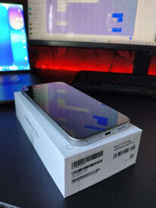 Xiaomi 15T Pro Gray 12/512 GB. Стан нового.