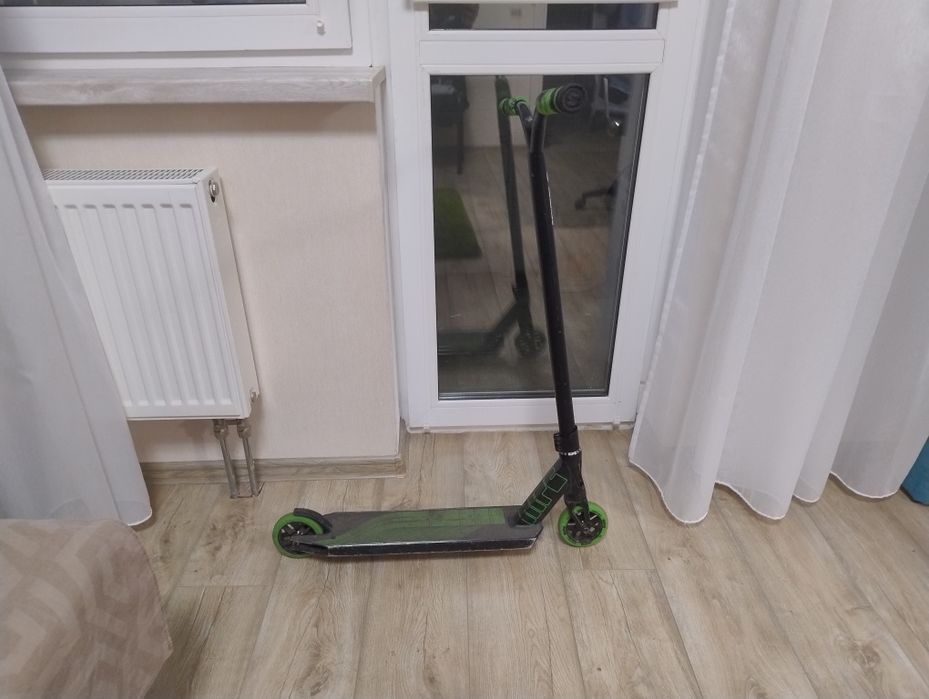 Трюковий самокат Hipe h10