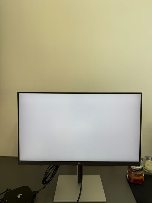 HP E27 G5 27" IPS 75Hz- Monitor Klasy Biznes (Pivot, Hub USB)