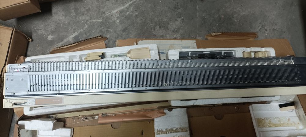 Двухконтурна вязальна машинка Simac-Brother KH-860/KR830: 30 000