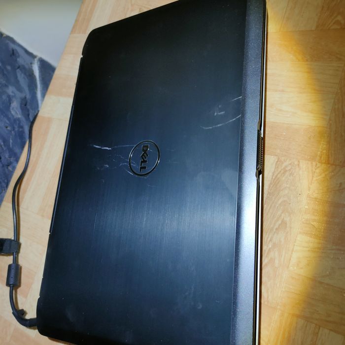 Ноутбук Dell latitude
