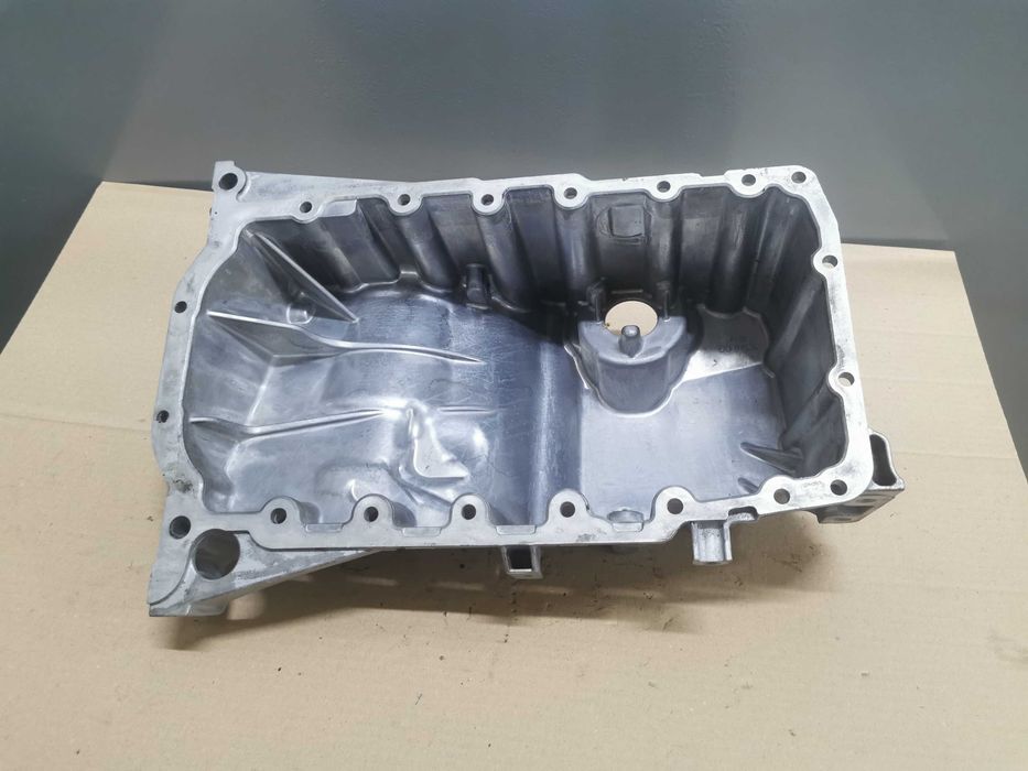 Audi A4 2.0 tdi miska olejowa