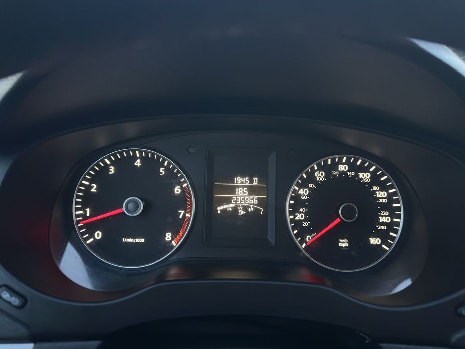 Продам volkswagen jetta 6 2.5 se
