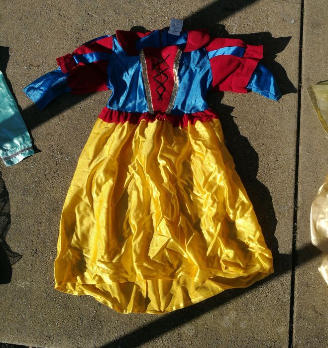 Fantasias festa carnaval acessórios várias idades tamanhos bom estado