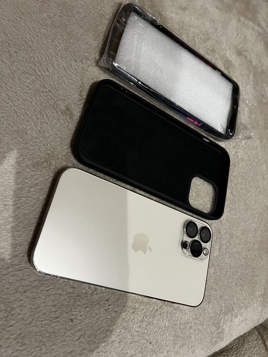 Iphone 12 Pro Max Gold -  bardzo zadbany.