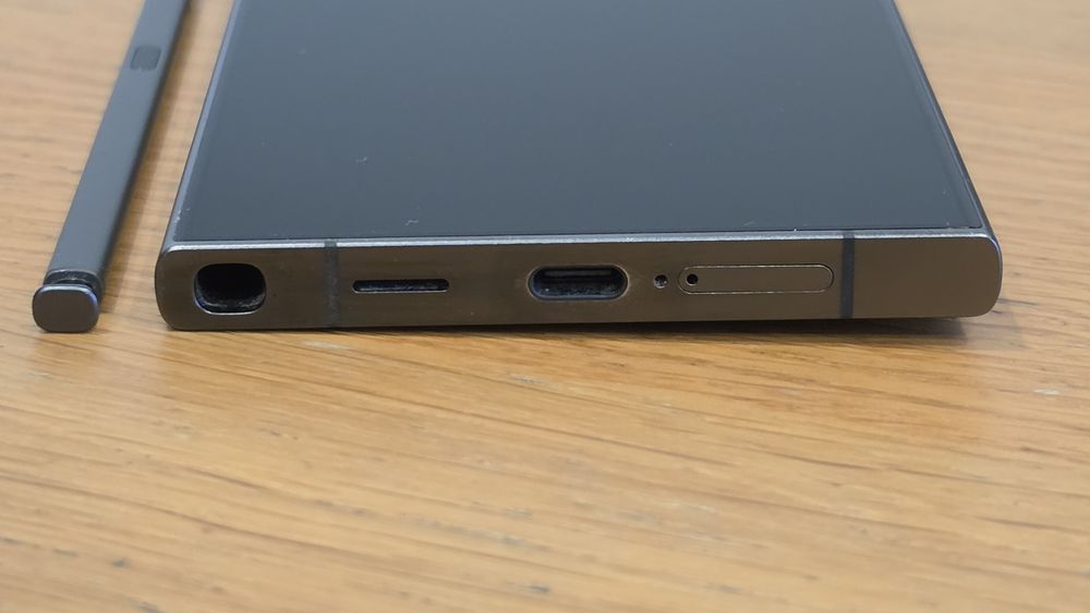 Samsung S24 Ultra 1 tb