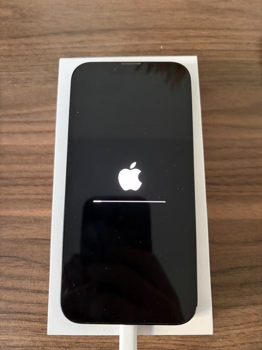 Iphone 13 stan baterii  87% 128GB + słuchawki Iphone