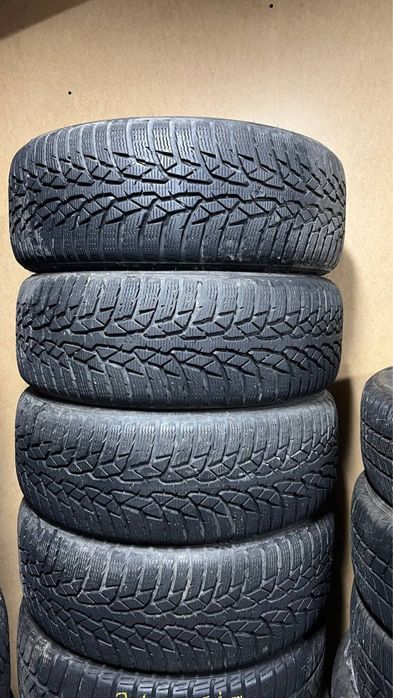 Комплект зимової гуми 215/55/17 Nokian