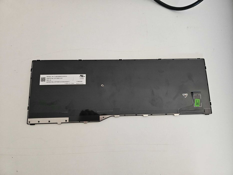 Vendo teclado novo p/ Fujitsu Lifebook A3510/11 Layout Português PN: CP799812-53