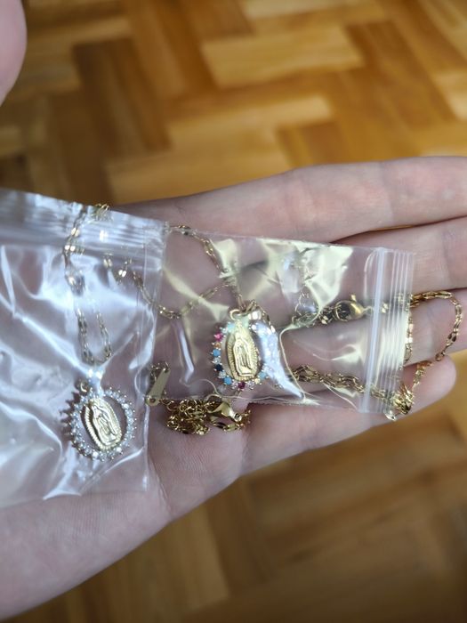 2 złote naszyjniki z zawieszką religijna biżuteria komunia urodziny