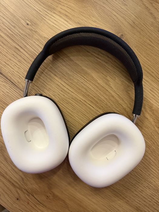 Airpods max lighting