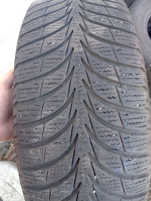 ПАРА ЗИМОВИХ Goodyear UltraGrip Ice+ 215/65/16