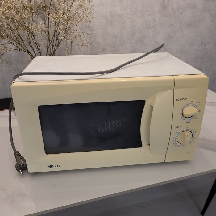 Мікрохвильова піч