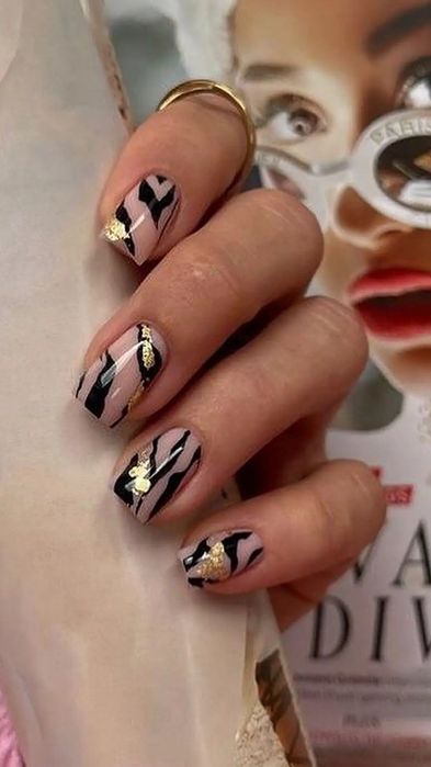 Extension de unhas promo 30€ plus sobrancelha gratis