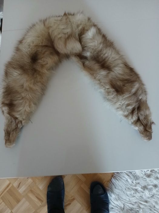 Sprzedam kołnierz z lisa