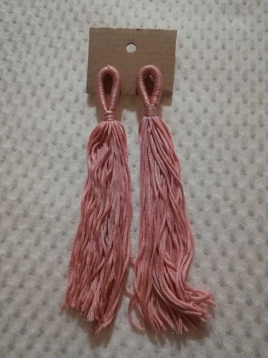 Kolczyki różowe długie