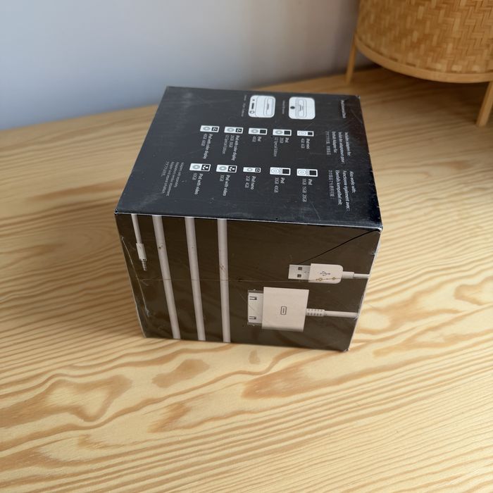 Nowy zafoliowane Apple iPod AV connection kit kolekcjonerski