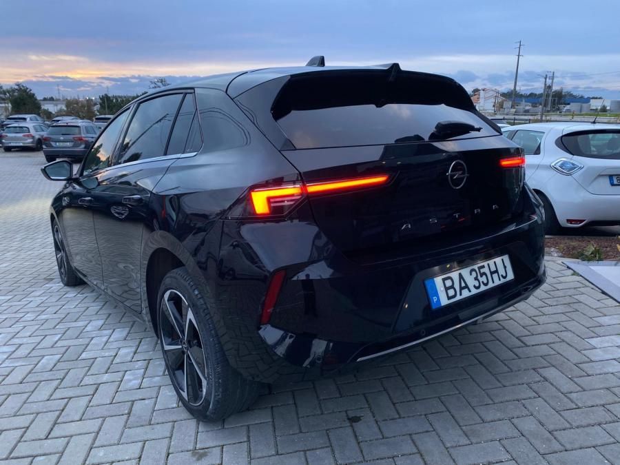 Opel Astra 1.5 D Elegance Aut.