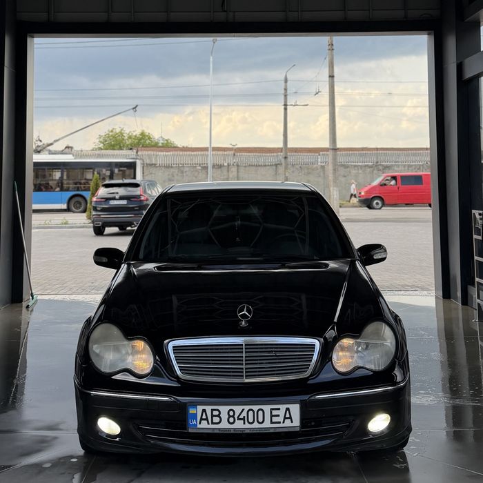 Mercedes-benz w203 c200 kompressor