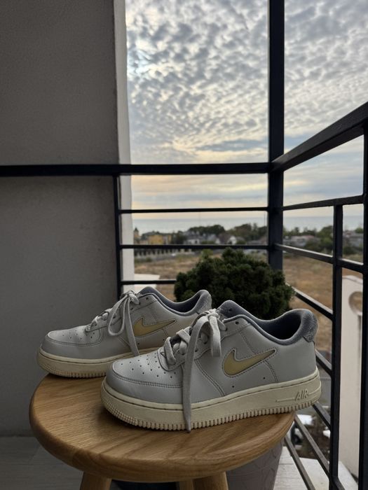 Кросівки (кеди) Nike Air Force F1 DC8894-100 жіночі сірі (оригінал)