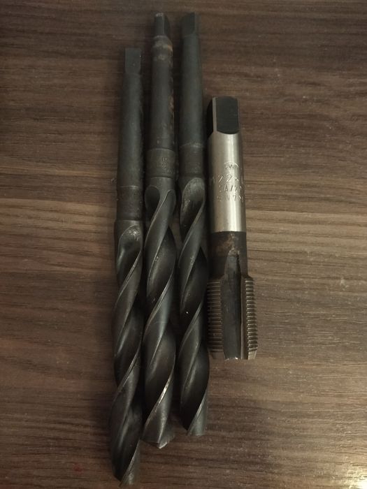 Токарні інструменти