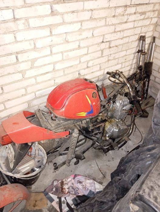 Mińsk Pronar Romet 125ccm  siedzenie, lampa tył, dowód rej