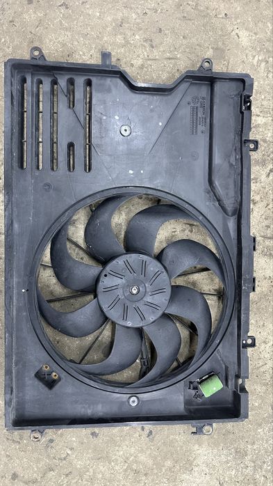 Дифузор вентиляторов Мазда 3 bp , cx-30