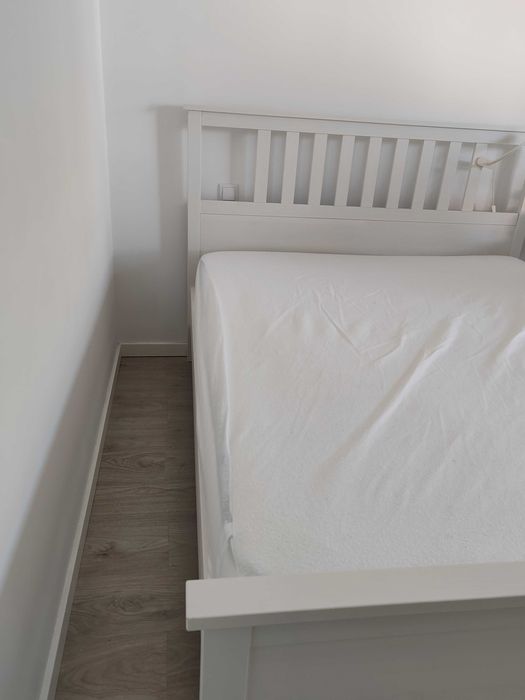 HEMNES IKEA
Estrutura de cama, velatura branca/Lönset