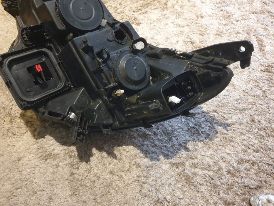 Farol Renault Megane IV