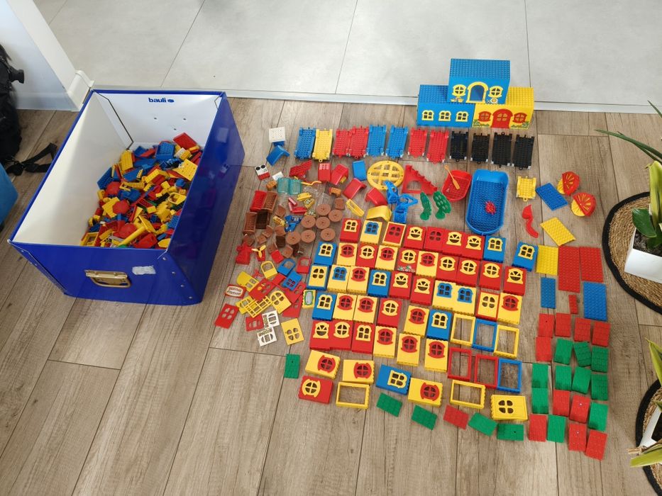 Wielki miks LEGO Fabuland z lat 80. – 3,7 kg z pojazdami i domkami oraz malą architekturą