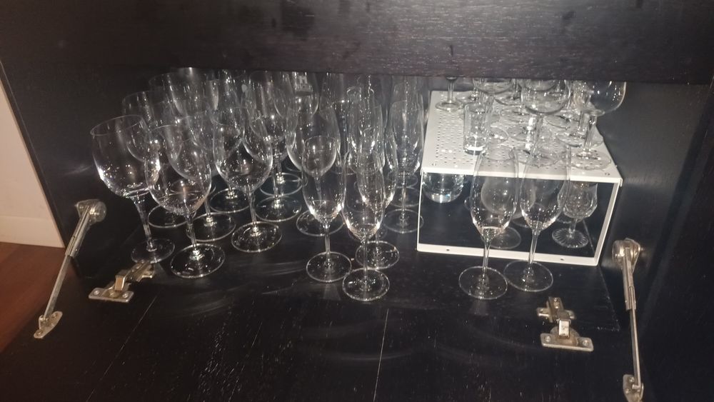 Aparador sala madeira wengué