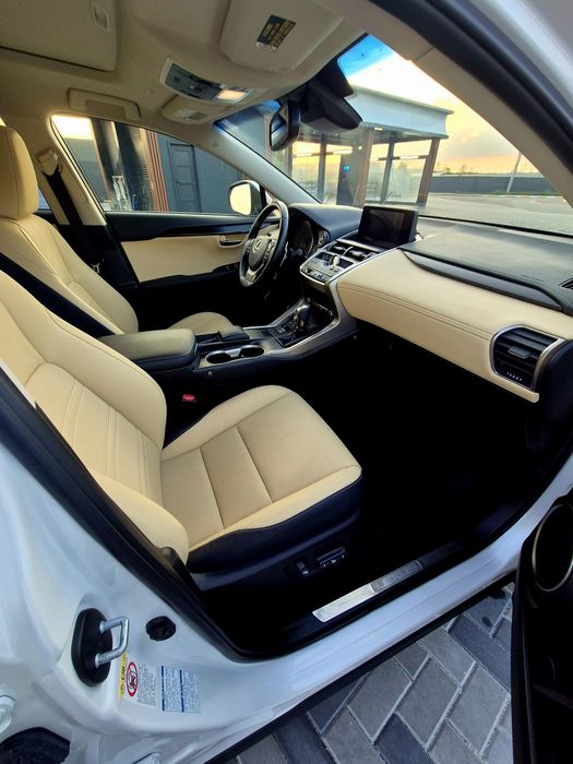 LEXUS NX  hibrid 2019 р.в.