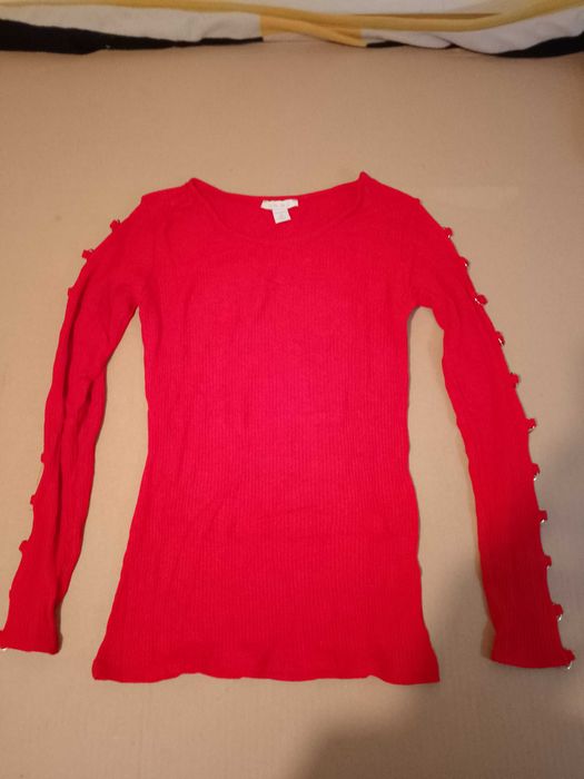 Varias roupas de senhora